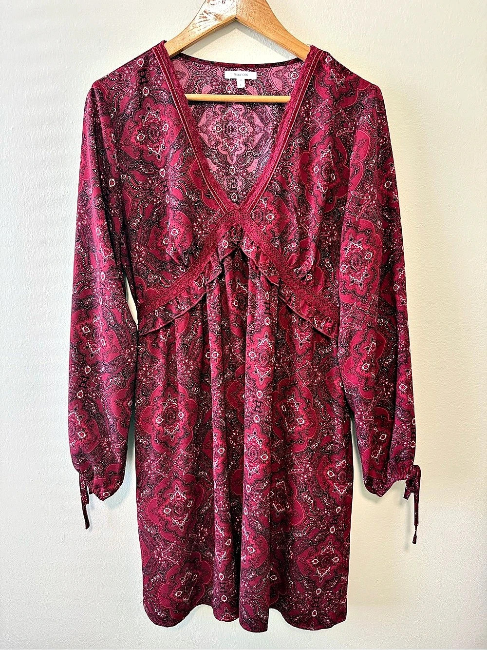 maurices Paisley Mini Dress in Burgundy Size Large Like New